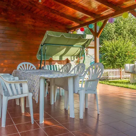 Dom wakacyjny Lampion By Interhome